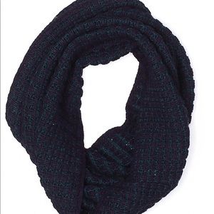 Infinity scarf